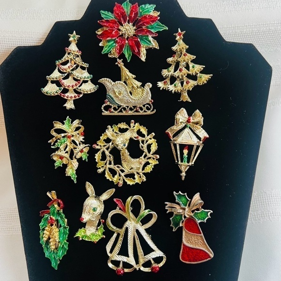 Christmas Brooches Signed‎ Gerry’s Rhinestones Enamel Vintage EUC - Picture 1 of 11